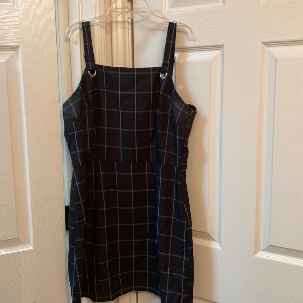 Women’s black plaid dress